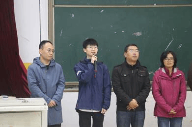 说明: D:\新闻稿件\新生见面会\IMG_1570.JPG